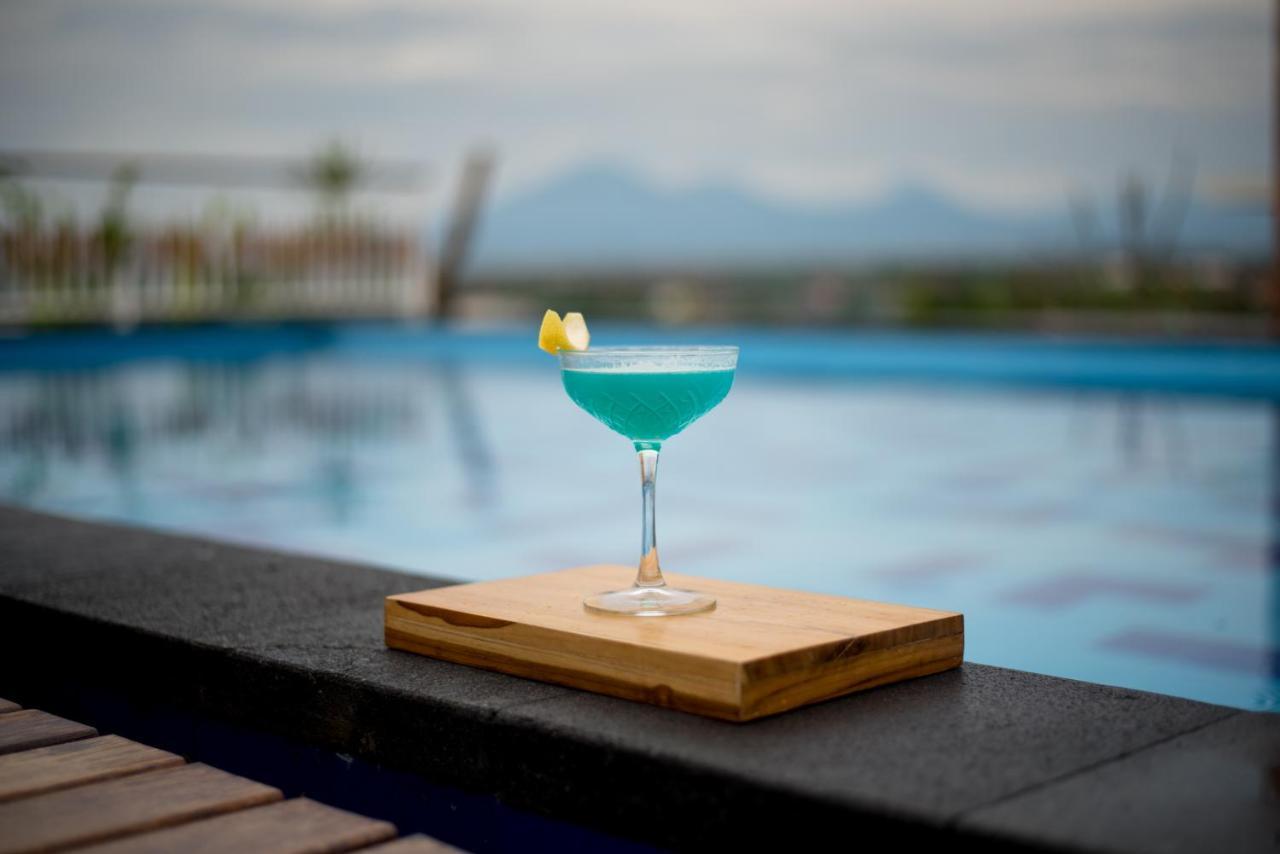 Canggu Dream Village Hotel And Suites Экстерьер фото